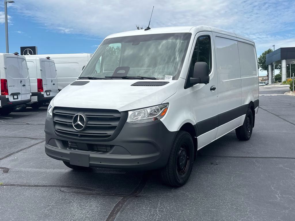 2026 Arctic Mercedes-Benz Sprinter 2500 Cargo 144 WB RWD Van
