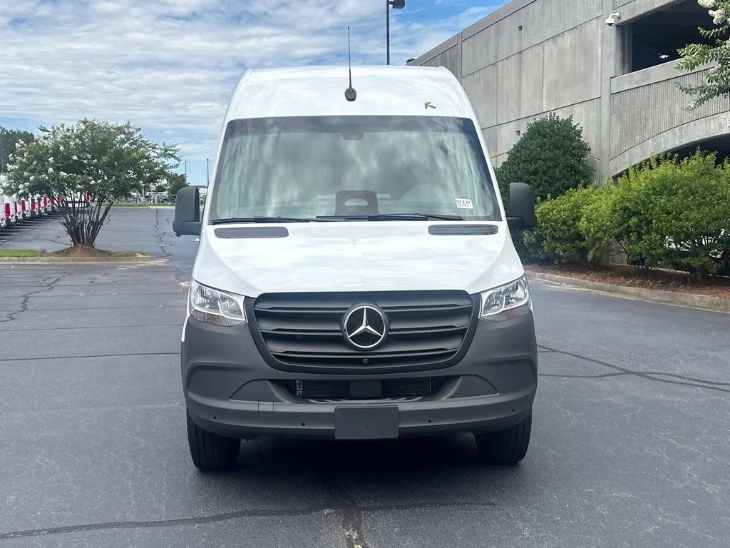 2026 Arctic Mercedes-Benz Sprinter 2500 Cargo 170 WB RWD Van