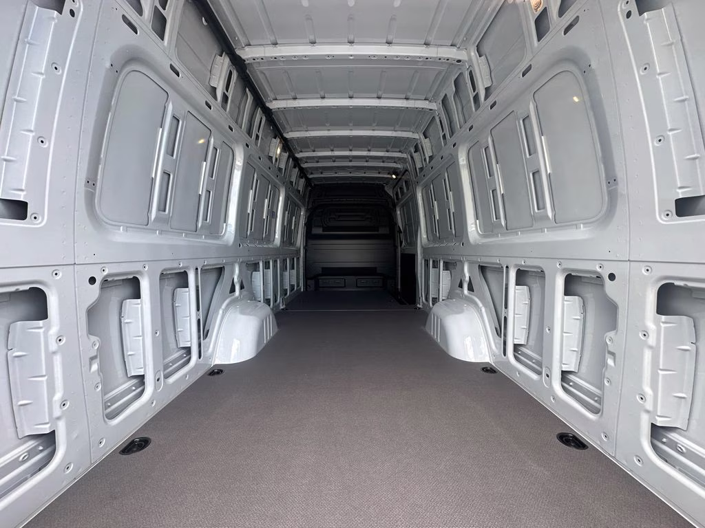 2026 Arctic Mercedes-Benz Sprinter 2500 Cargo 170 WB RWD Van