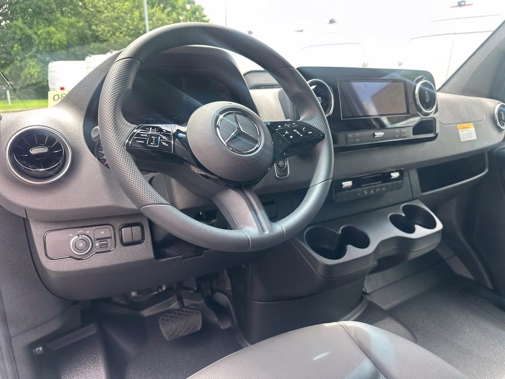 2026 Arctic Mercedes-Benz Sprinter 2500 Cargo 170 WB RWD Van