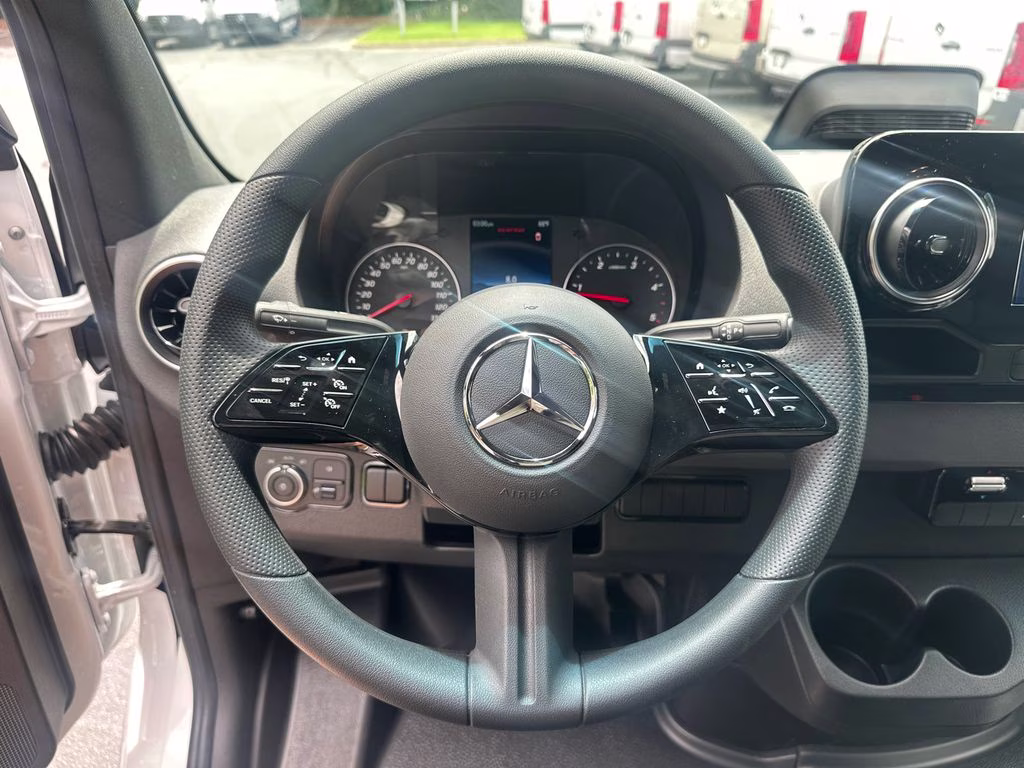 2026 Arctic Mercedes-Benz Sprinter 2500 Cargo 170 WB RWD Van