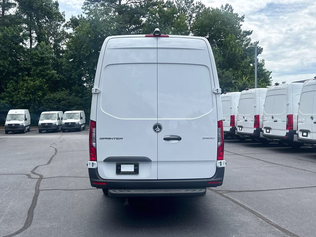 2026 Arctic Mercedes-Benz Sprinter 2500 Cargo 170 WB RWD Van