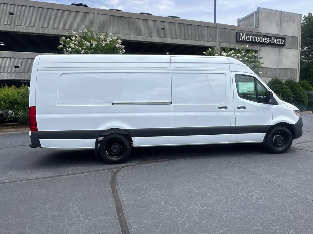 2026 Arctic Mercedes-Benz Sprinter 2500 Cargo 170 WB RWD Van