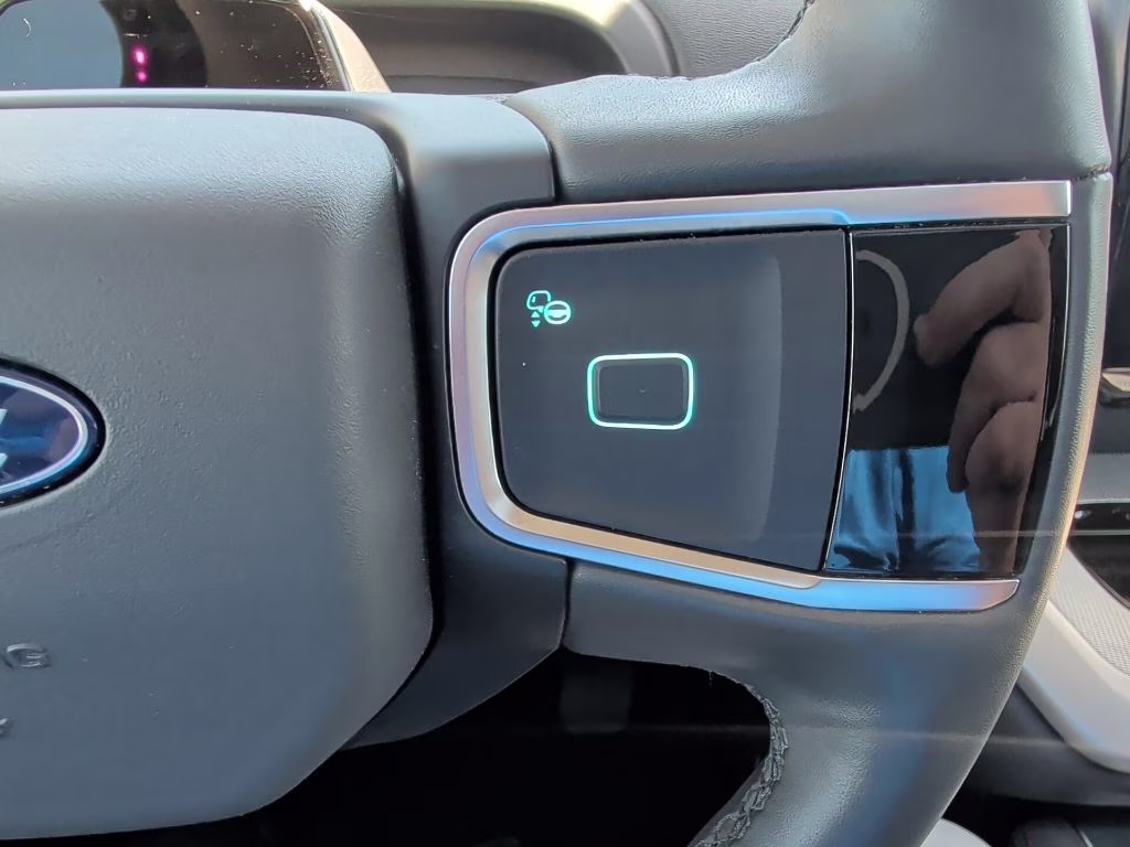 2025 Oxford White Ford Expedition Active RWD SUV