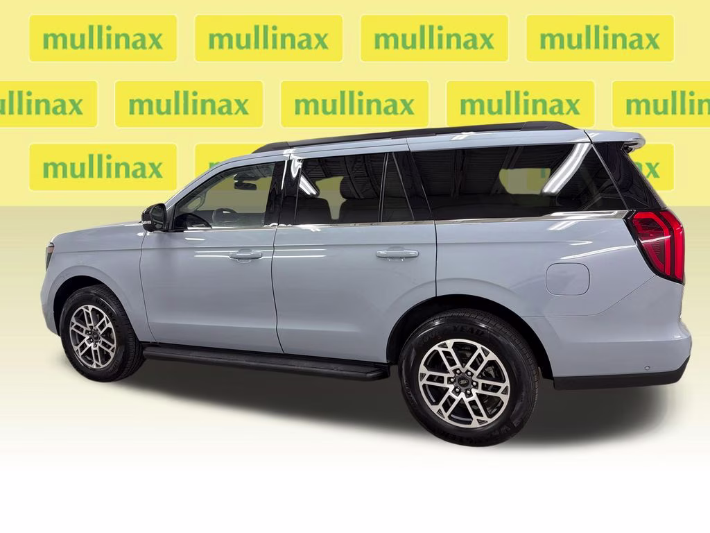 2025 Glacier Gray Metallic TriCoat Ford Expedition Active RWD SUV