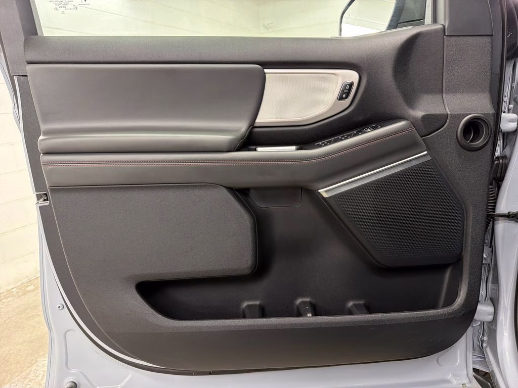 2025 Glacier Gray Metallic TriCoat Ford Expedition Active RWD SUV