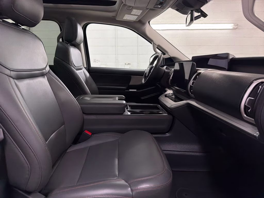 2025 Glacier Gray Metallic TriCoat Ford Expedition Active RWD SUV