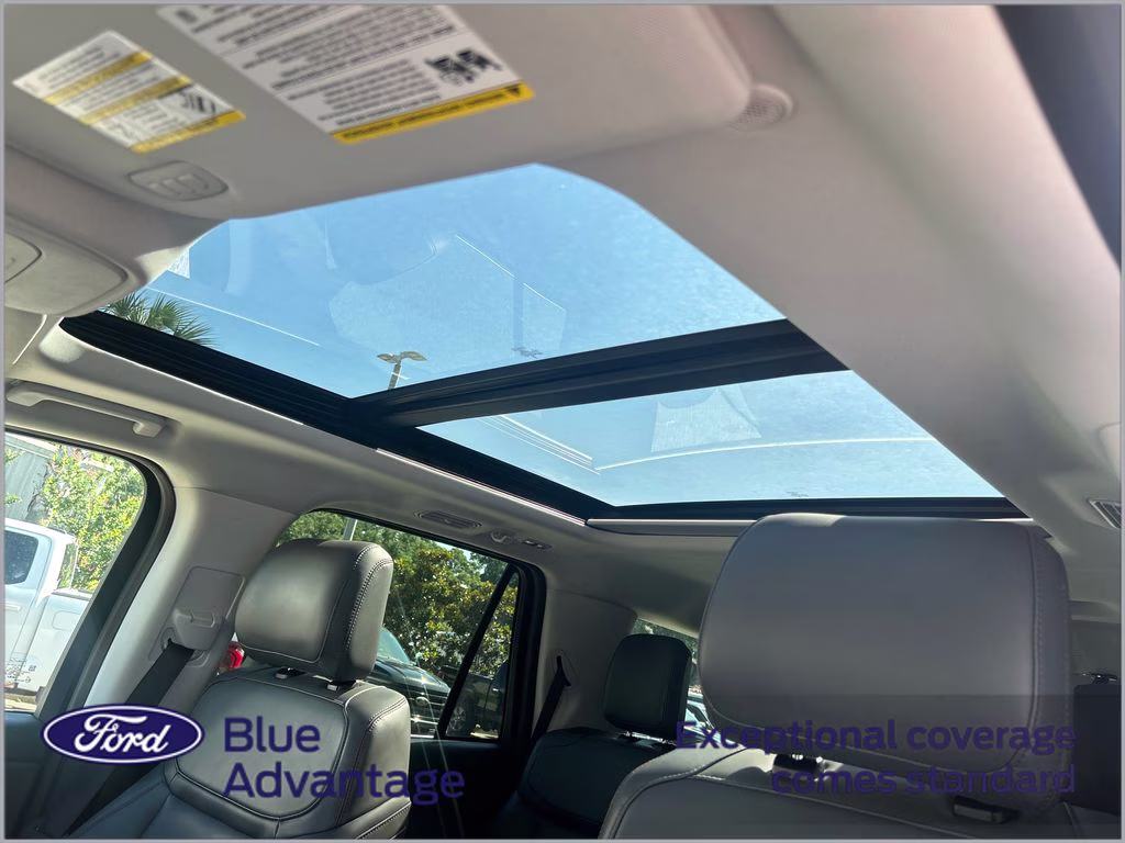2025 Glacier Gray Metallic TriCoat Ford Expedition Active RWD SUV