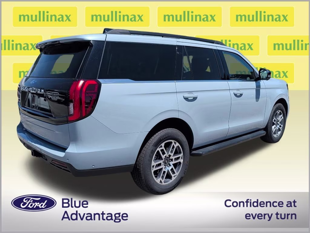 2025 Glacier Gray Metallic TriCoat Ford Expedition Active RWD SUV