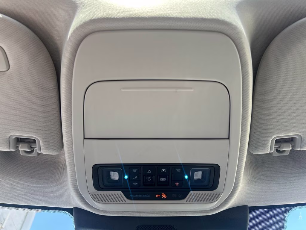 2025 Glacier Gray Metallic TriCoat Ford Expedition Active RWD SUV
