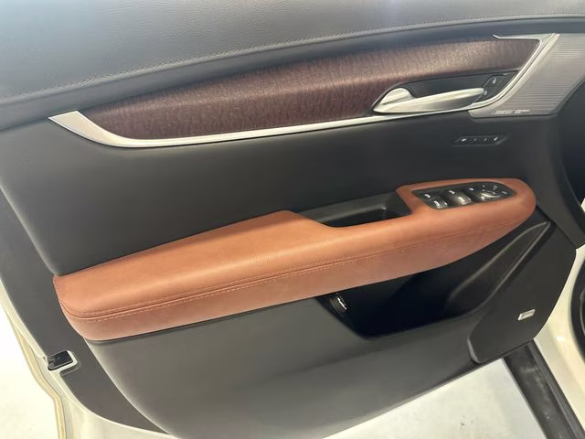 2025 Crystal White Tricoat Cadillac XT5 Sport AWD SUV