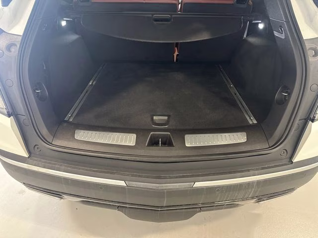 2025 Crystal White Tricoat Cadillac XT5 Sport AWD SUV