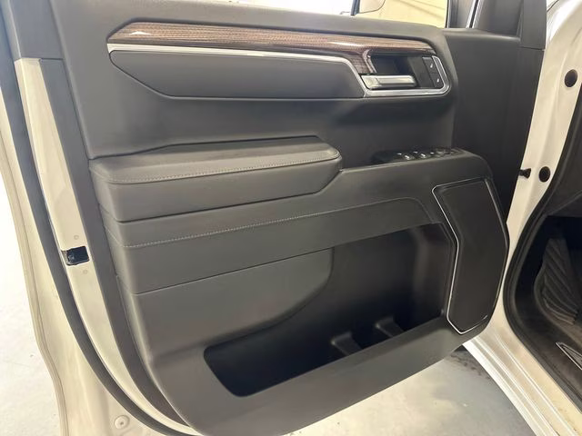 2023 Summit White Chevrolet Silverado 1500 RST 4X4 Truck
