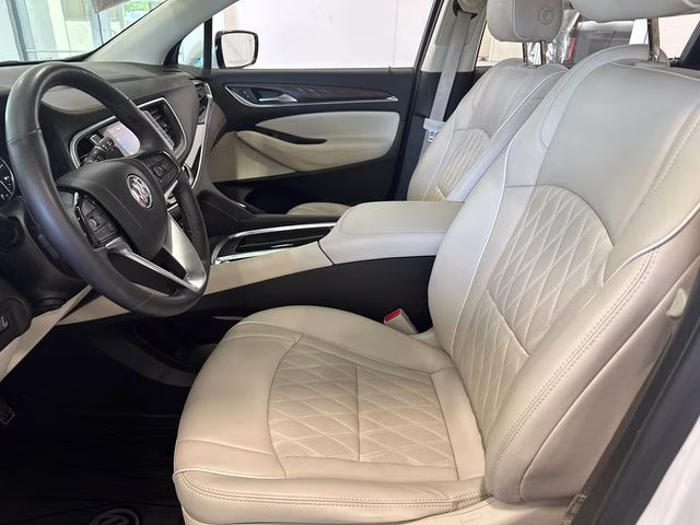 2022 White Frost Tricoat Buick Enclave Avenir AWD SUV