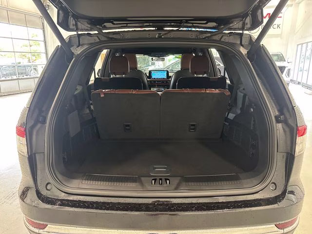 2025 Black Lincoln Aviator Reserve AWD SUV