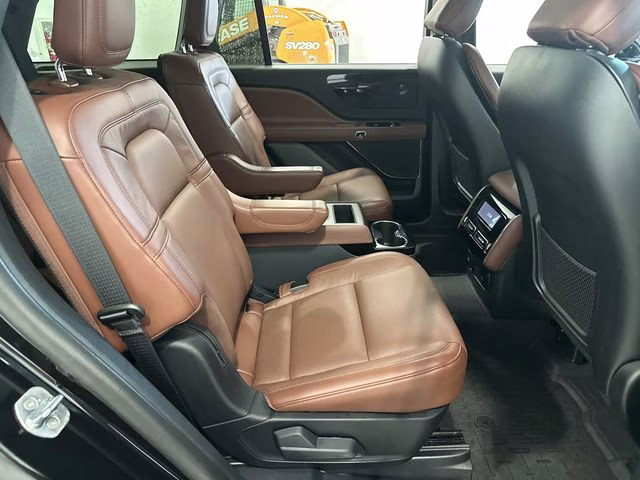 2025 Black Lincoln Aviator Reserve AWD SUV
