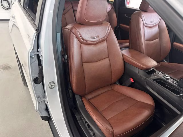 2025 Crystal White Tricoat Cadillac XT5 Sport AWD SUV