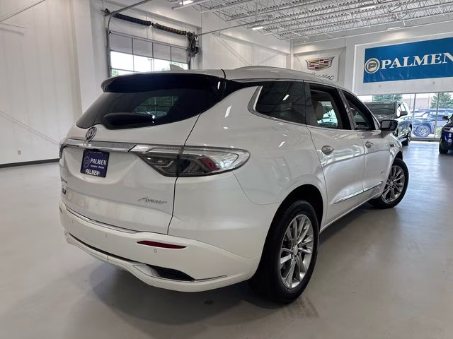 2022 White Frost Tricoat Buick Enclave Avenir AWD SUV