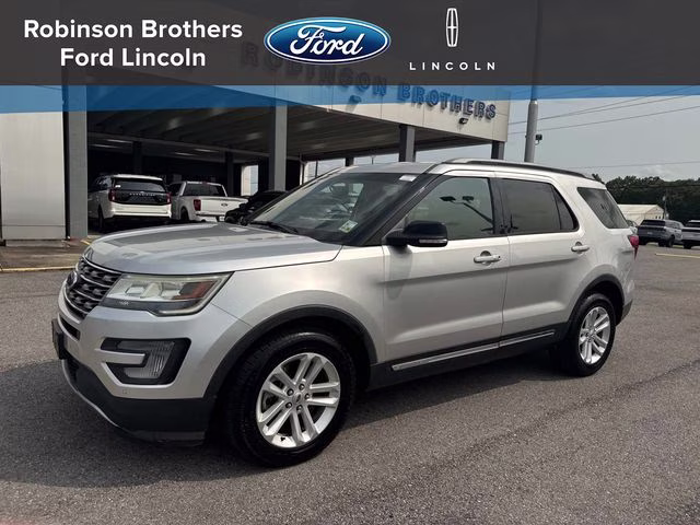 2016 Ford Explorer XLT FWD's photo