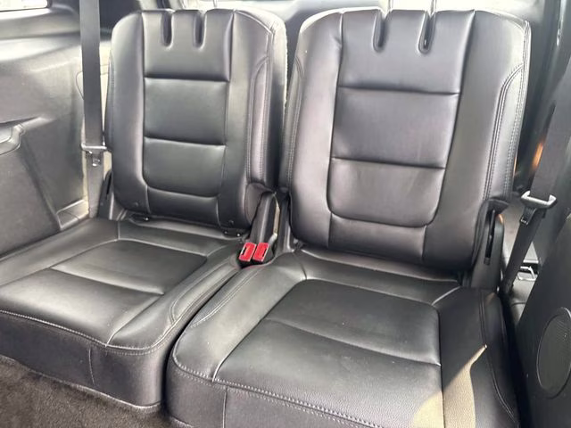 2016 Ingot Silver Ford Explorer XLT FWD SUV