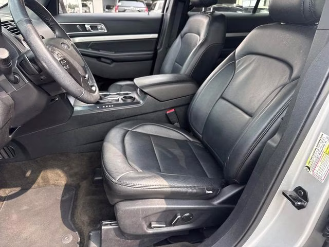 2016 Ingot Silver Ford Explorer XLT FWD SUV