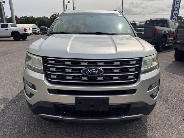2016 Ingot Silver Ford Explorer XLT FWD SUV