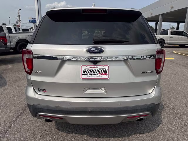 2016 Ingot Silver Ford Explorer XLT FWD SUV