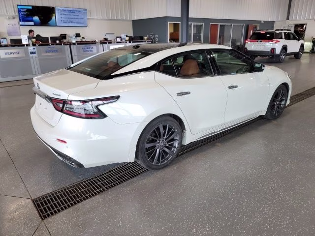2019 Pearl White Tricoat Nissan Maxima Platinum FWD Sedan