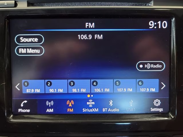 2019 Pearl White Tricoat Nissan Maxima Platinum FWD Sedan