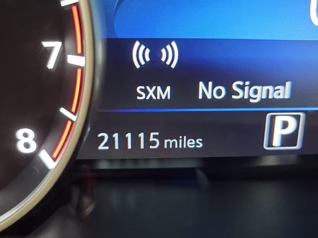 2019 Pearl White Tricoat Nissan Maxima Platinum FWD Sedan