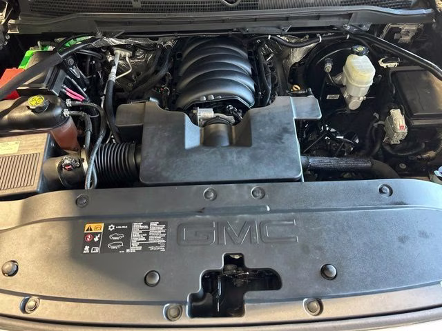 2015 Gray GMC Sierra 1500 Denali 4X4 Truck