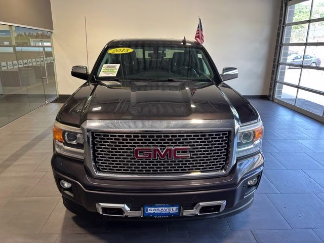2015 Gray GMC Sierra 1500 Denali 4X4 Truck