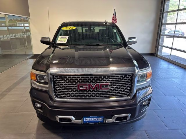 2015 Gray GMC Sierra 1500 Denali 4X4 Truck