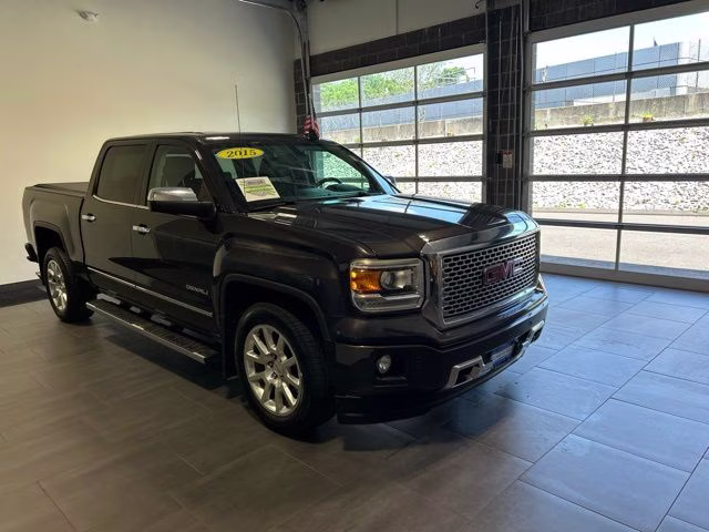 2015 Gray GMC Sierra 1500 Denali 4X4 Truck