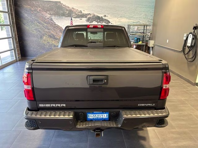 2015 Gray GMC Sierra 1500 Denali 4X4 Truck