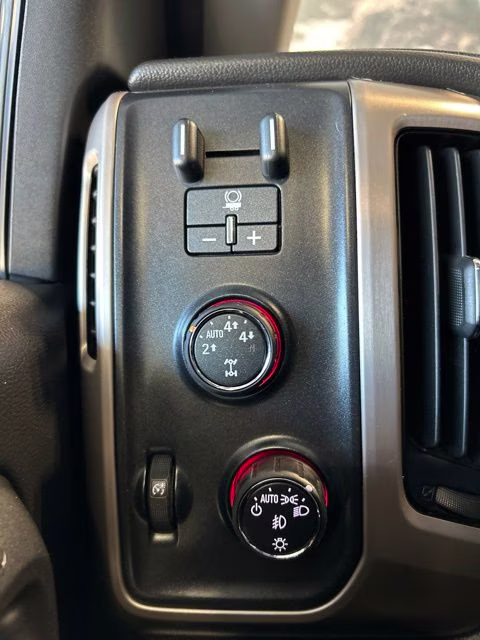 2015 Gray GMC Sierra 1500 Denali 4X4 Truck
