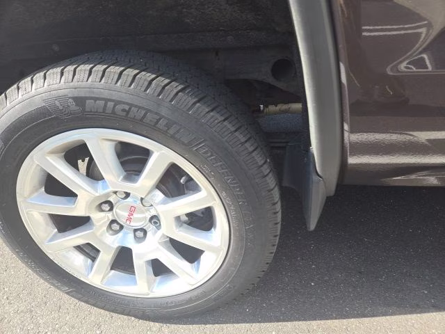 2015 Gray GMC Sierra 1500 Denali 4X4 Truck