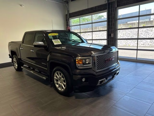 2015 Gray GMC Sierra 1500 Denali 4X4 Truck