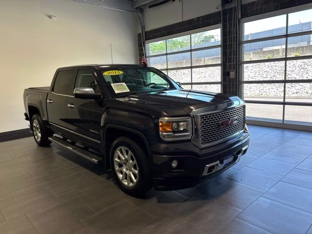 2015 Gray GMC Sierra 1500 Denali 4X4 Truck