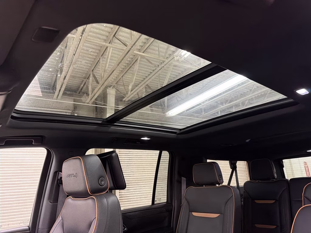 2023 Sterling Metallic GMC Yukon XL AT4 4X4 SUV