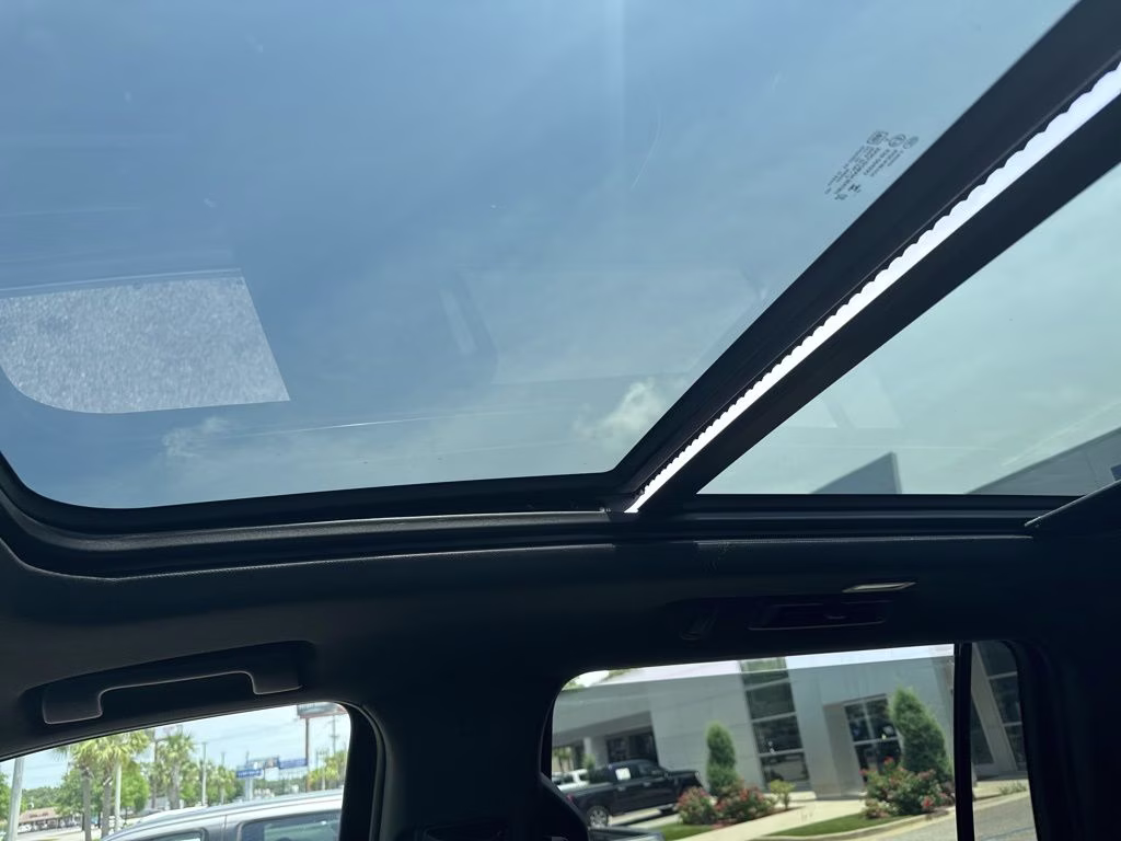 2023 Sterling Metallic GMC Yukon XL AT4 4X4 SUV