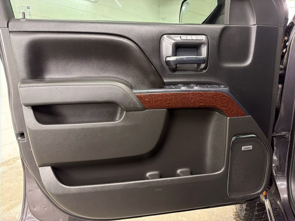 2016 Iridium Metallic GMC Sierra 1500 SLT 4X4 Truck