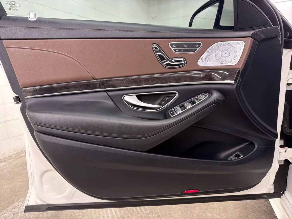 2017 designo Diamond White Metallic Mercedes-Benz S-Class S 550 RWD Sedan