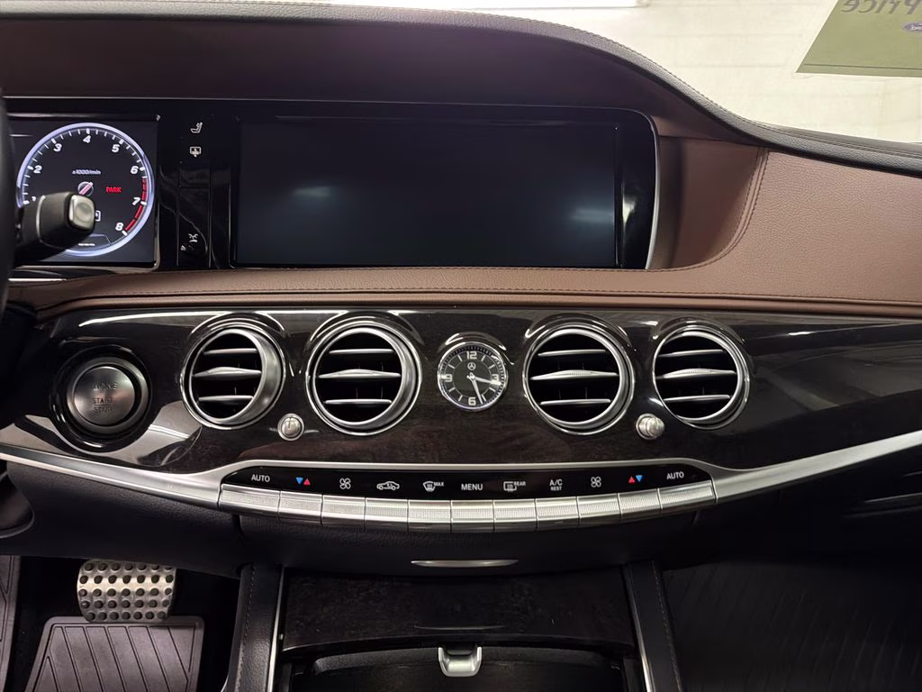 2017 designo Diamond White Metallic Mercedes-Benz S-Class S 550 RWD Sedan