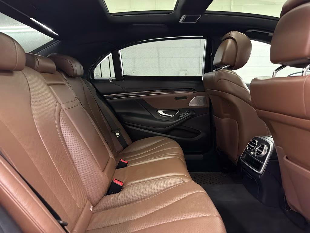 2017 designo Diamond White Metallic Mercedes-Benz S-Class S 550 RWD Sedan