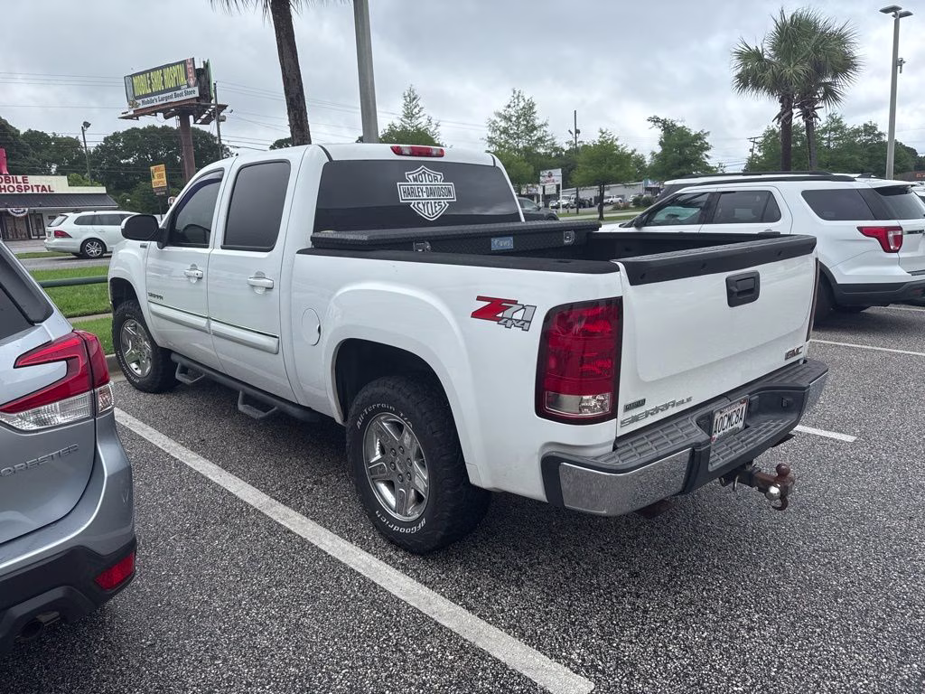 2012 Summit White GMC Sierra 1500 SLE 4X4 Truck
