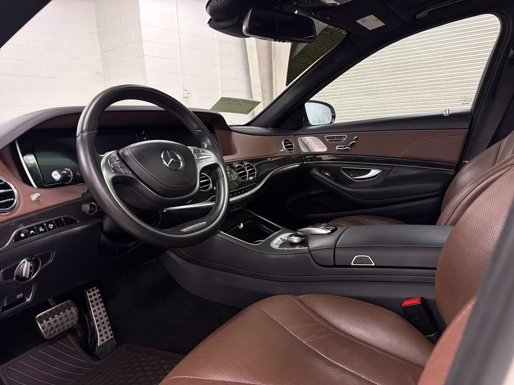 2017 designo Diamond White Metallic Mercedes-Benz S-Class S 550 RWD Sedan