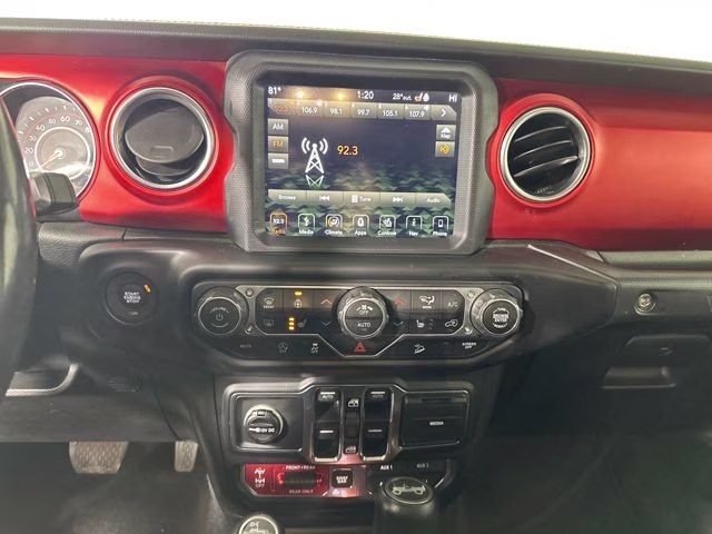 2019 Granite Crystal Metallic Clearcoat Jeep Wrangler Unlimited Rubicon 4X4 SUV