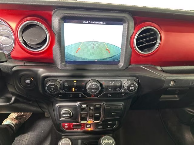 2019 Granite Crystal Metallic Clearcoat Jeep Wrangler Unlimited Rubicon 4X4 SUV