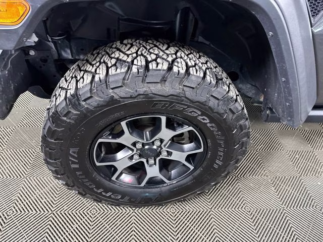 2019 Granite Crystal Metallic Clearcoat Jeep Wrangler Unlimited Rubicon 4X4 SUV